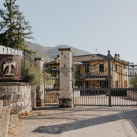 Bed and Breakfast La Tana Dei Tassi Ascoli Piceno Zewnętrze zdjęcie